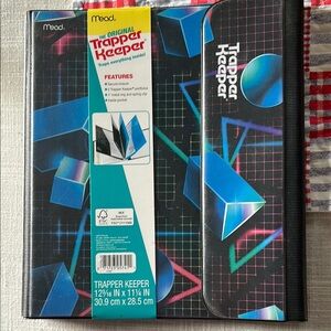 Mead Trapper Keeper with Geometric Design